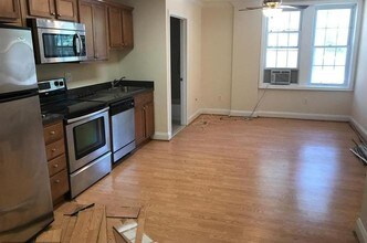 321 Magothy Rd in Severna Park, MD - Foto de edificio - Interior Photo