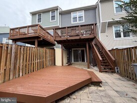 6502 Brick Hearth Ct in Alexandria, VA - Building Photo