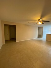 13025 Maidenhair Tr in Elgin, TX - Building Photo - Building Photo