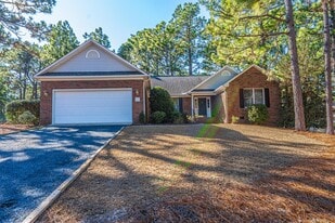 22 La Quinta Loop in Pinehurst, NC - Building Photo