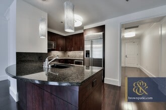 690 Market St in San Francisco, CA - Foto de edificio - Building Photo