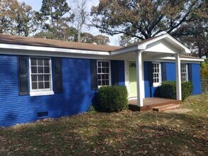 140 Creekside Dr in Leesburg, GA - Foto de edificio - Building Photo