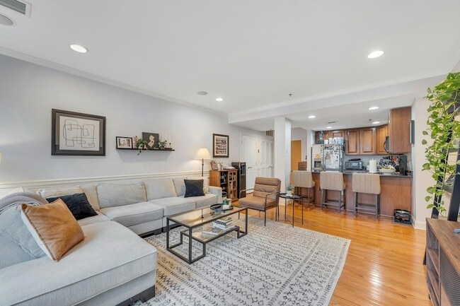 property at 727 Monroe St