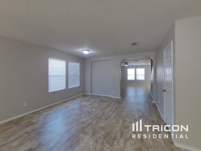 318 Palma Noce in San Antonio, TX - Building Photo - Building Photo