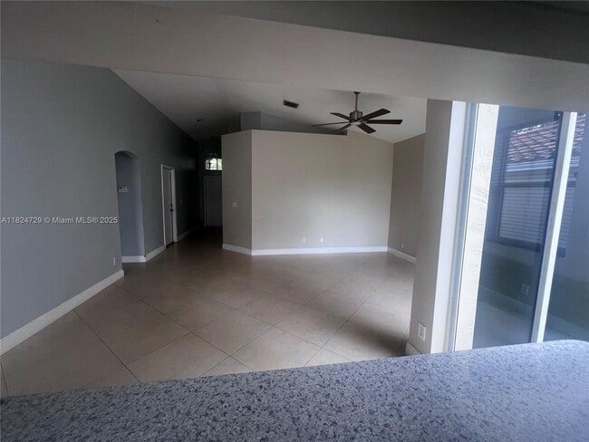 14909 SW 50th Ct in Davie, FL - Building Photo - Building Photo