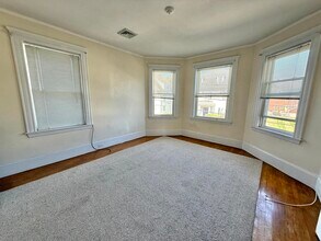 14 Morse St in Watertown, MA - Building Photo - Building Photo