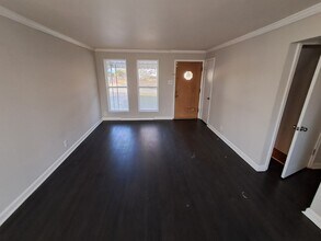 9801 Gloucester Dr in St. Louis, MO - Building Photo - Building Photo