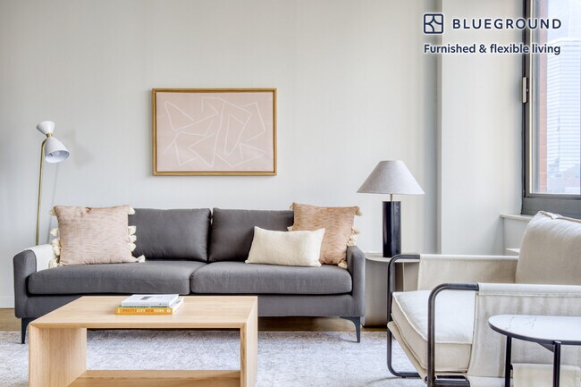 105 Duane St in New York, NY - Building Photo - Building Photo