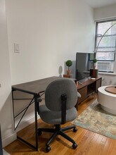 317 E 75th St in New York, NY - Building Photo - Building Photo