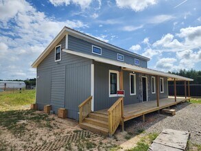 386 Rd 591701 in Cleveland, TX - Building Photo - Building Photo