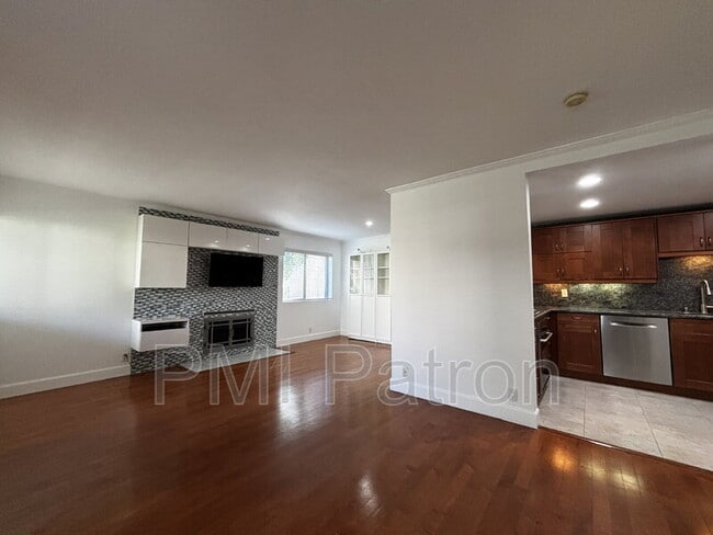 7422 Seastar Dr in Huntington Beach, CA - Building Photo - Building Photo