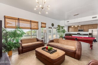 945 E Playa Del Norte Dr in Tempe, AZ - Foto de edificio - Building Photo