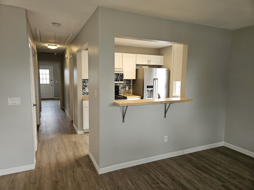3281 Idlewild Dr in Chattanooga, TN - Building Photo