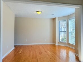 975 Brushy Creek Ct in Suwanee, GA - Building Photo - Building Photo