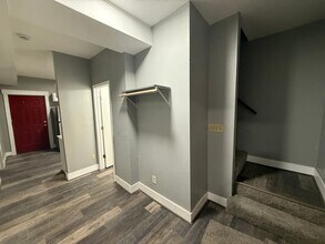 2110 N Lyndale Ave in Minneapolis, MN - Building Photo - Building Photo