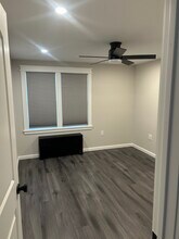 14 Ferrara Ave, Unit Upstairs front apartment in Schenectady, NY - Foto de edificio - Building Photo