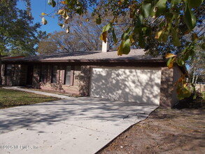 2436 Olson Ln in Jacksonville, FL - Building Photo - Building Photo