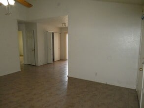 8705 Pineridge Dr in Austin, TX - Building Photo - Building Photo