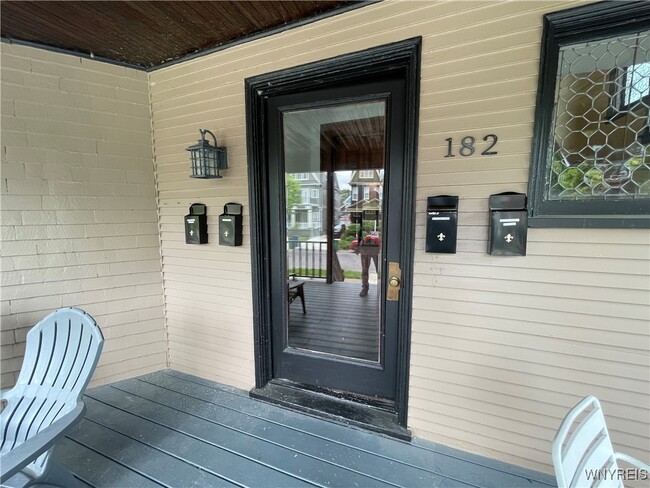 182 Lancaster Ave in Buffalo, NY - Building Photo - Building Photo