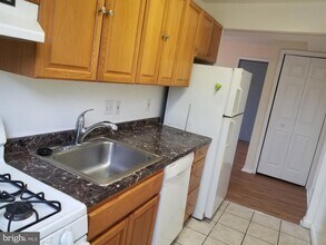 3865 Halley Terrace SE, Unit 304 in Washington, DC - Building Photo - Building Photo