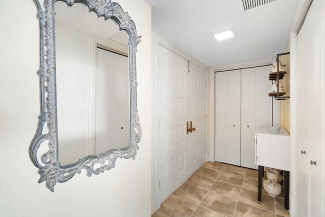 5200 N Flagler Dr-Unit -2302 in West Palm Beach, FL - Building Photo - Building Photo