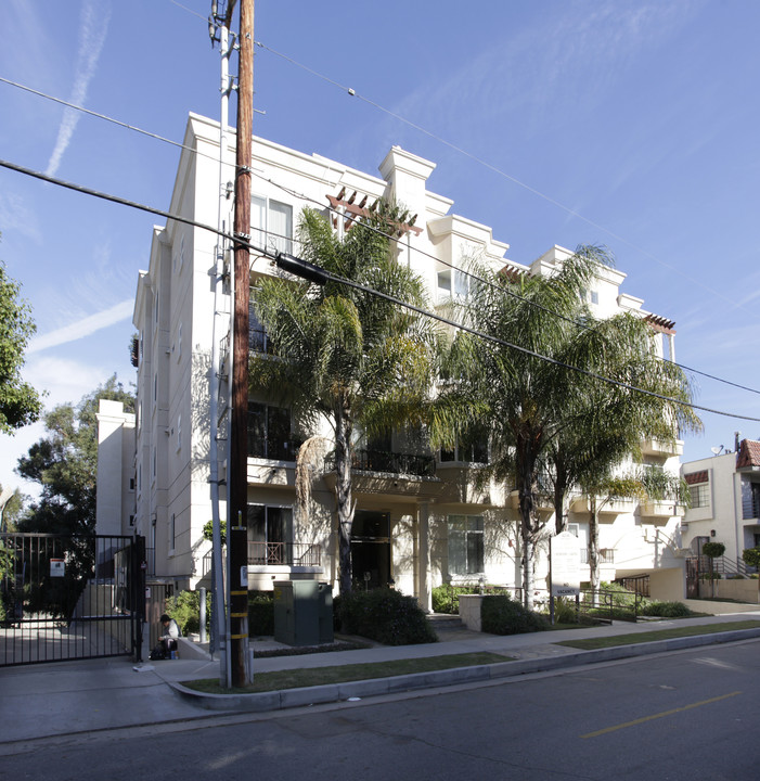 L'Gallia Apartments in Studio City, CA - Building Photo