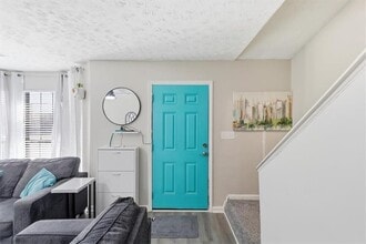 3682 Stephanie Ct in Powder Springs, GA - Foto de edificio - Building Photo