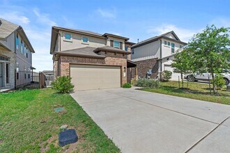520 Betty Ann Wy, Unit 713 in Leander, TX - Building Photo - Building Photo