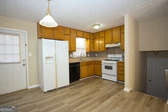 4656 Bristol Dr SE in Conyers, GA - Building Photo - Building Photo