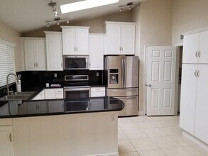 9015 E Sahuaro Dr in Scottsdale, AZ - Building Photo - Building Photo