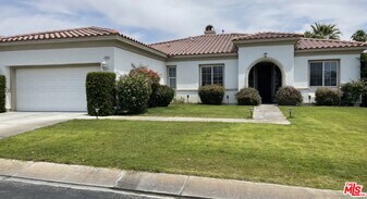 78490 Via Palamino in La Quinta, CA - Building Photo