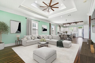 90 E Claiborne Square in Chalmette, LA - Building Photo - Building Photo