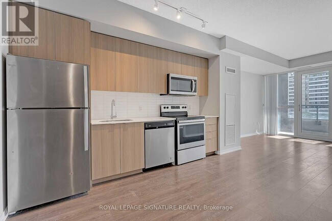 property at 3237-3237 Bayview Ave