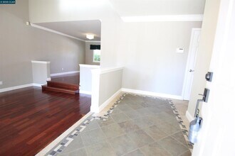 898 Luxury Dr in Concord, CA - Building Photo - Building Photo