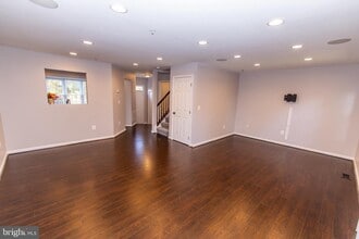 614 Tuckahoe Creek Ct in Annapolis, MD - Building Photo - Building Photo