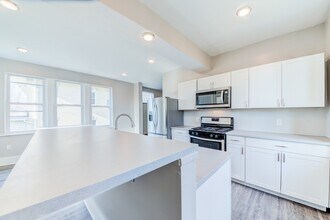 426 Edgemont St in Pittsburgh, PA - Building Photo - Building Photo