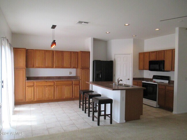 2633 E Riviera Dr in Chandler, AZ - Foto de edificio - Building Photo