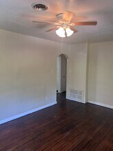 702 Beardsley Ct in Ferguson, MO - Building Photo - Building Photo