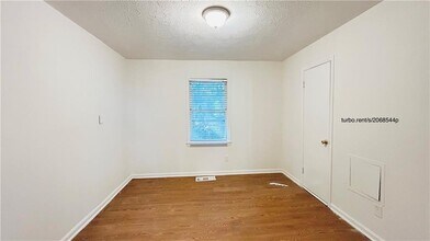 7062 Felton Ln in Mableton, GA - Building Photo - Building Photo