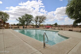 1456 E 9th St in Casa Grande, AZ - Foto de edificio - Building Photo