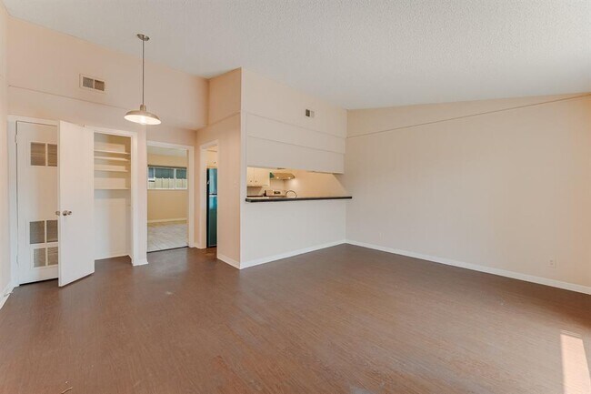 610 W 51st St in Austin, TX - Building Photo - Building Photo