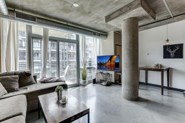 property at 730 N 4th St