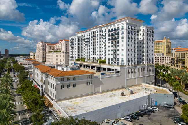 Ten Aragon Condominium in Coral Gables, FL - Building Photo - Building Photo