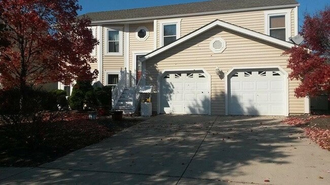 property at 2108 Carrollton Dr