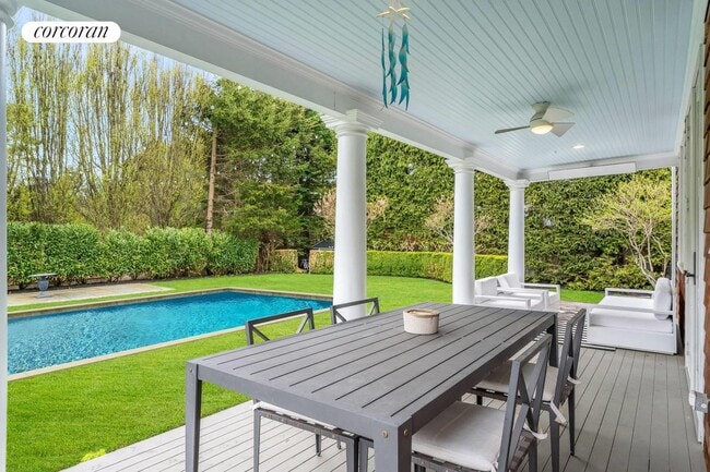 279 Mill Rd in Westhampton Beach, NY - Foto de edificio - Building Photo