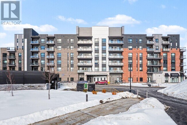 1350 Hemlock Rd in Ottawa, ON - Building Photo - Building Photo