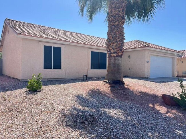 5246 Edna Crane Ave in North Las Vegas, NV - Building Photo - Building Photo