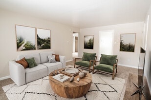 Kipling Village Apartments in Wheat Ridge, CO - Building Photo