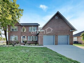 7525 Saddlebrooke Dr in Knoxville, TN - Building Photo