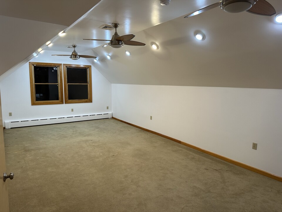 160 6th Ave, Unit 2nd Floor Apartment in Clifton, NJ - Building Photo